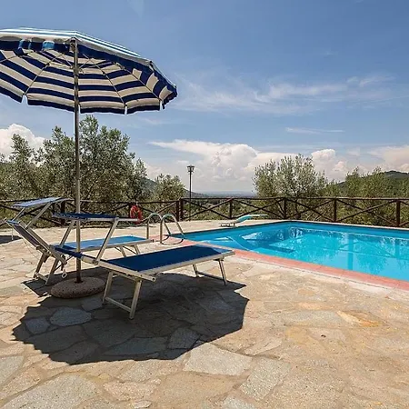Sleeps 4 Pool Wifi * Sant'enea