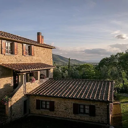 Sleeps 4 Pool Wifi