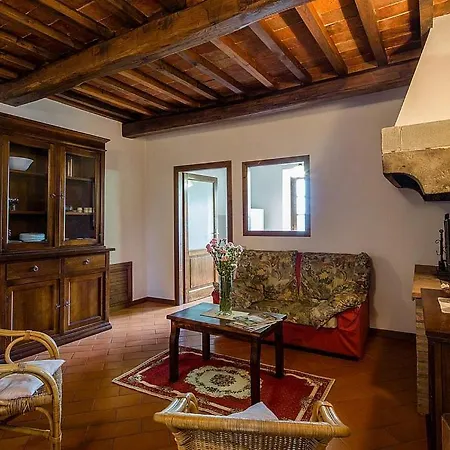 Sleeps 4 Pool Wifi Apartment *