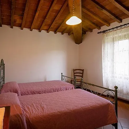 Apartment Sleeps 4 Pool Wifi